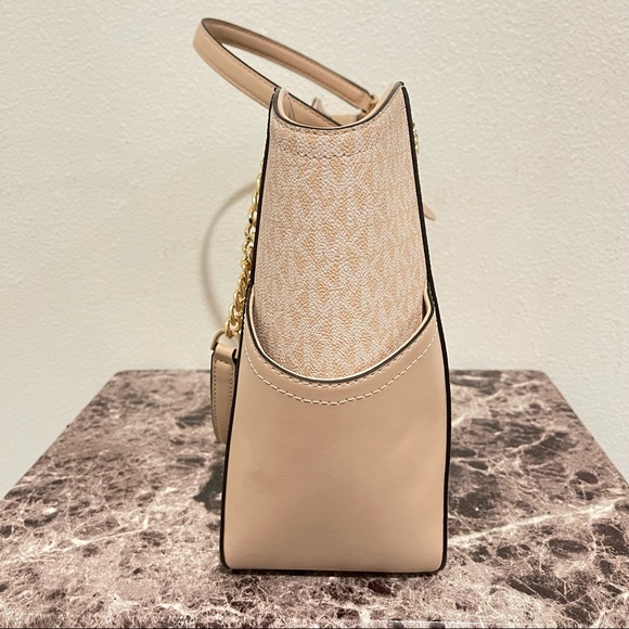 MICHAEL KORS Jet Set Large Color-Block Logo Tote Bag - Picture 5 of 11